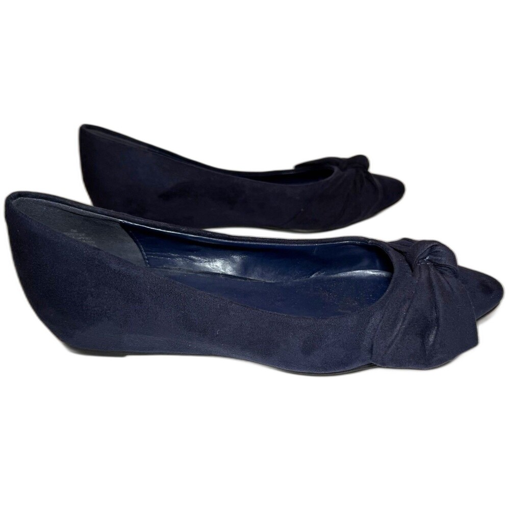 Bandolino Ressie Navy Blue Bow Pointed Toe Low Wedge Flats Women’s 8M